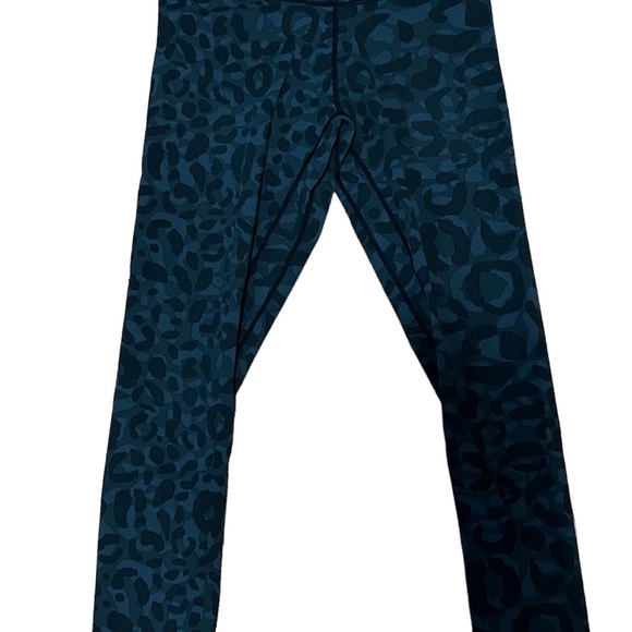 Black and gray cheetah print leggings - Picture 3 of 4